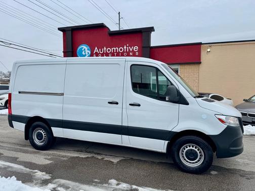 2022 Mercedes-Benz Sprinter 1500 Standard Roof