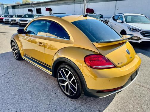 2016 Volkswagen Beetle 1.8T Dune