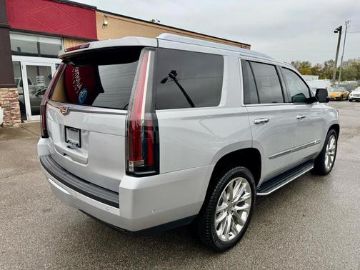 2019 Cadillac Escalade Luxury