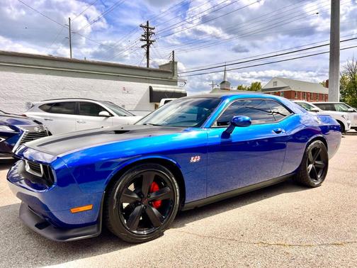 2012 Dodge Challenger SRT8