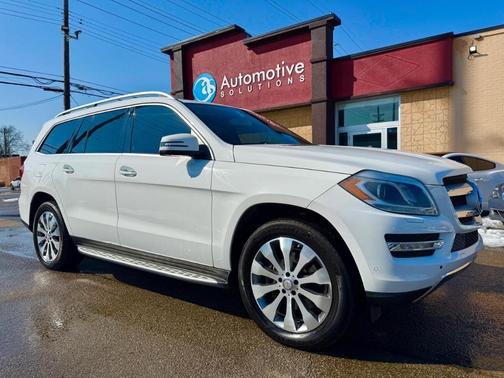 White 2016 Mercedes-Benz GL-Class GL 450 4MATIC SUV