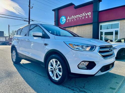 2019 Ford Escape SE