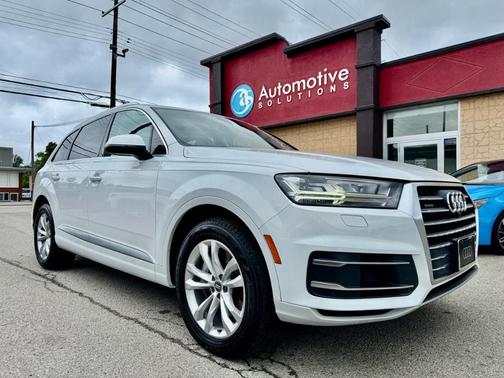 Carrara White 2019 Audi Q7 55 Premium Plus