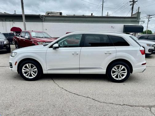 Carrara White 2019 Audi Q7 55 Premium Plus