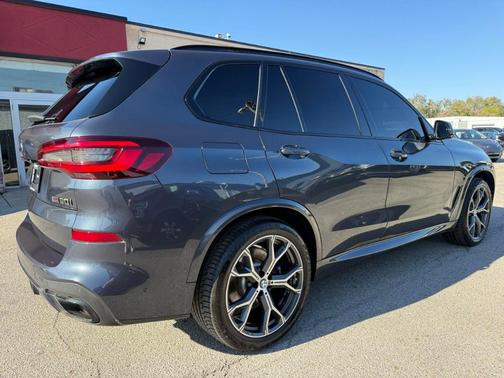 Gray 2021 BMW X5 M50i