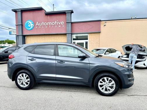 2019 Hyundai TUCSON SE