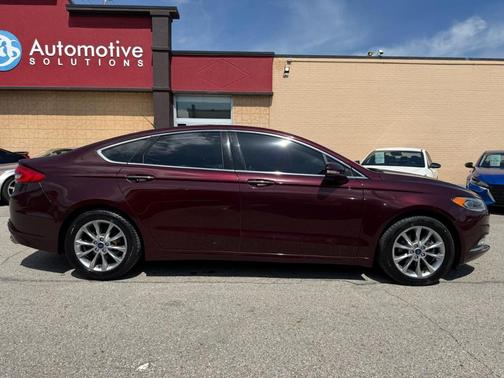 Maroon 2017 Ford Fusion SE