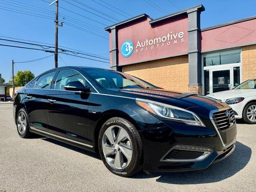 2016 Hyundai SONATA Hybrid Limited