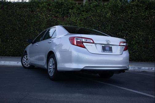 2012 Toyota Camry LE