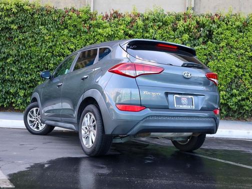 Coliseum Gray 2017 Hyundai TUCSON SE