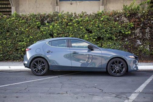 Polymetal Gray Metallic 2022 Mazda Mazda3 FWD