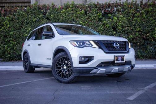 2020 Nissan Pathfinder SL 2WD