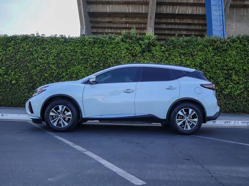 Pearl White Tricoat 2019 Nissan Murano SV