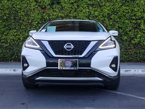 Pearl White Tricoat 2019 Nissan Murano SV