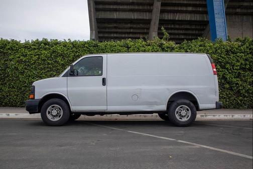 2010 Chevrolet Express 2500 Work Van