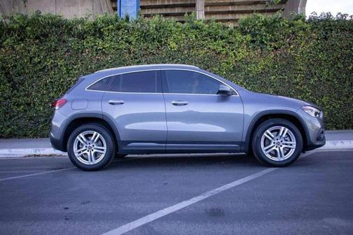 2021 Mercedes-Benz GLA 250 Base 4MATIC