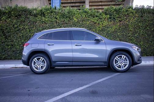 2021 Mercedes-Benz GLA 250 Base 4MATIC