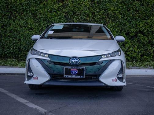 Blizzard Pearl 2019 Toyota Prius Prime Advanced