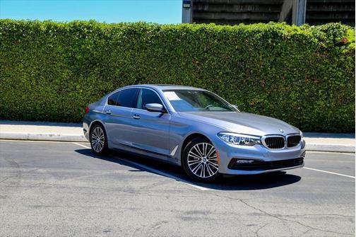 2018 BMW 530 530i