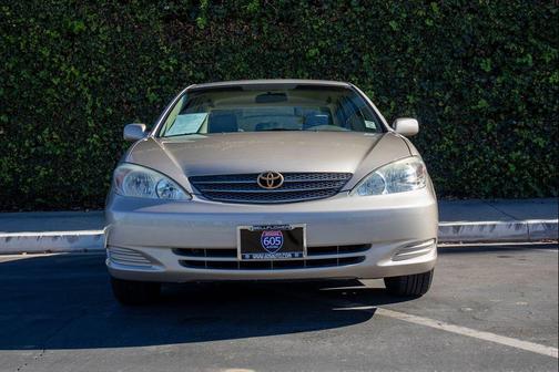 2004 Toyota Camry LE
