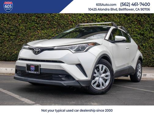 Blizzard Pearl w/Black Roof 2019 Toyota C-HR LE