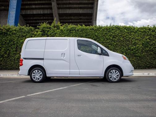 Fresh Powder 2017 Nissan NV200 SV