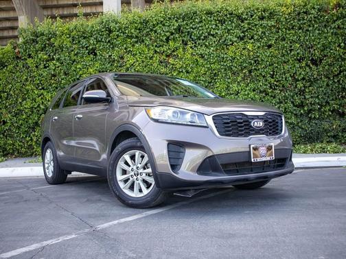 Dragon Brown 2019 Kia Sorento LX