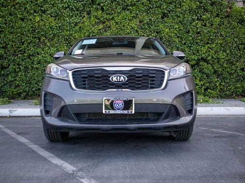 Dragon Brown 2019 Kia Sorento LX