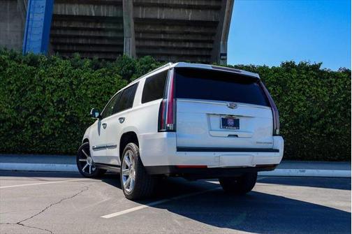 2016 Cadillac Escalade Premium