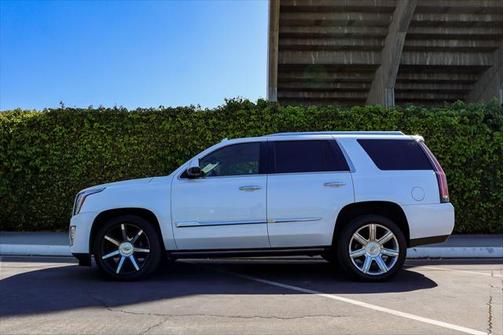 2016 Cadillac Escalade Premium