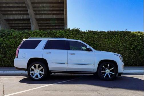 2016 Cadillac Escalade Premium