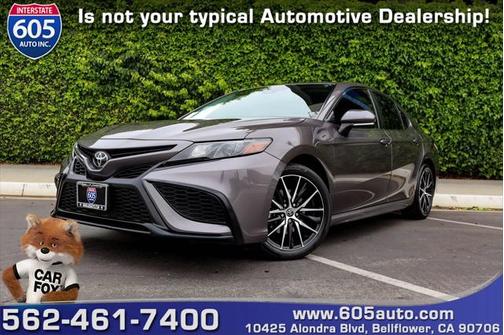 2022 Toyota Camry SE