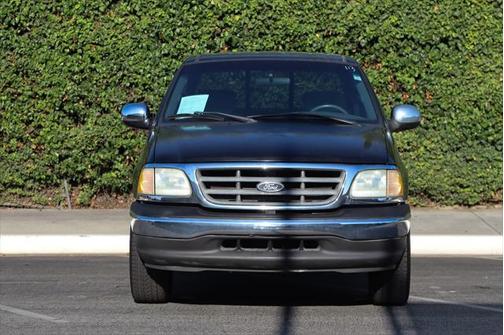 2002 Ford F-150 XLT SuperCrew