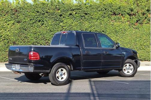 2002 Ford F-150 XLT SuperCrew