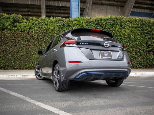 Gun Metallic 2021 Nissan Leaf SV 40 kWh
