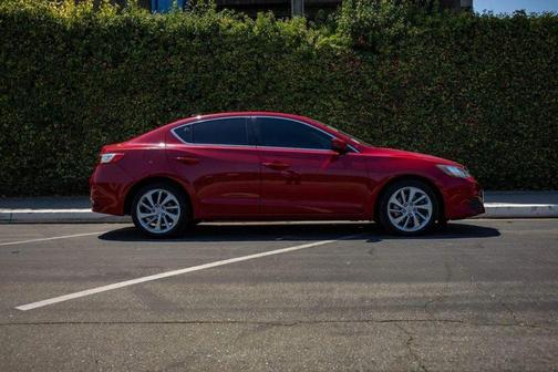 2017 Acura ILX AcuraWatch Plus Package