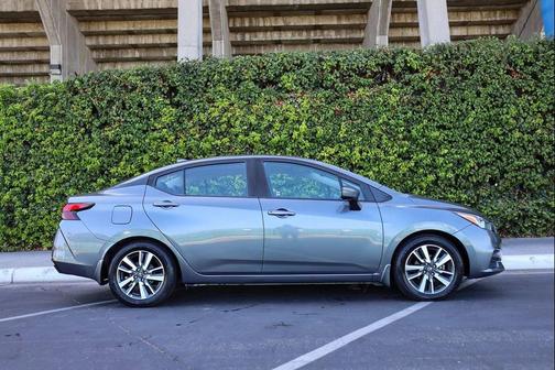 2020 Nissan Versa 1.6 SV