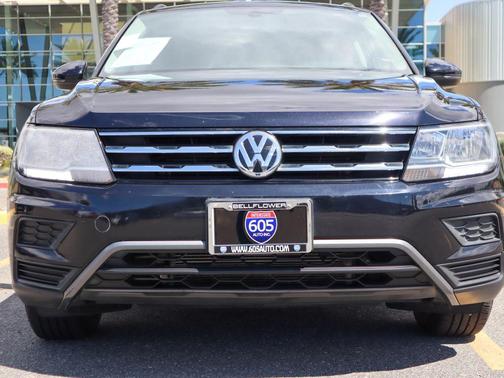 2020 Volkswagen Tiguan 2.0T SE R-Line Black