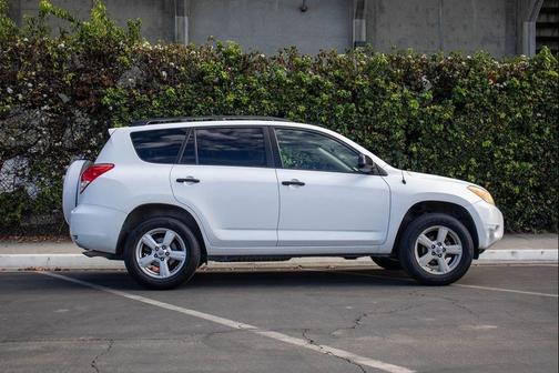 2006 Toyota RAV4 Base