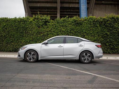 Brilliant Silver Metallic 2022 Nissan Sentra SV