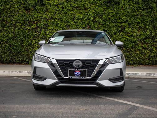 Brilliant Silver Metallic 2022 Nissan Sentra SV