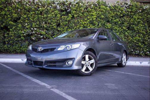 2012 Toyota Camry SE