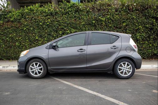 2013 Toyota Prius c Four