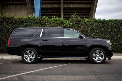 2017 Chevrolet Suburban LT