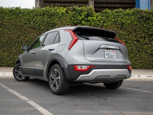 Steel Gray 2023 Kia Niro EX