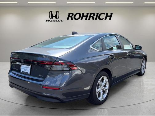 Meteorite Gray Metallic 2025 Honda Accord LX