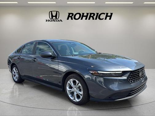 Meteorite Gray Metallic 2025 Honda Accord LX