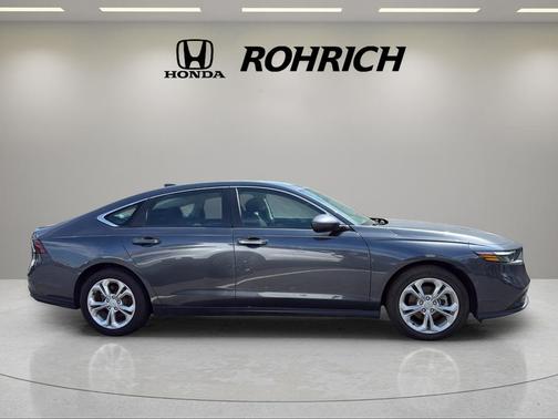 Meteorite Gray Metallic 2025 Honda Accord LX