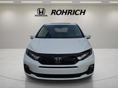 Platinum White 2026 Honda Odyssey Touring