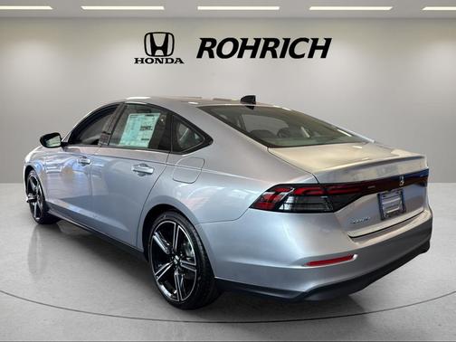 Silver Metallic 2026 Honda Accord SE